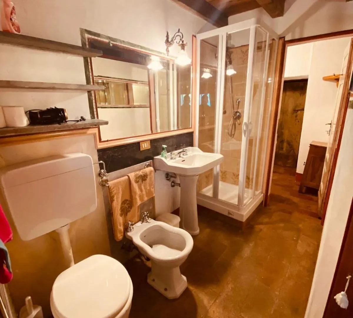 Lodge Dossena Dimora Storica Al Lac Conte Tomaselli Villa Madonna della Costa