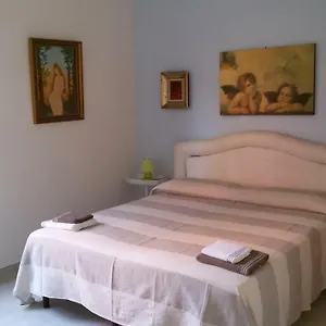 la-casa-di-franci.hotelitalianriviera.com/